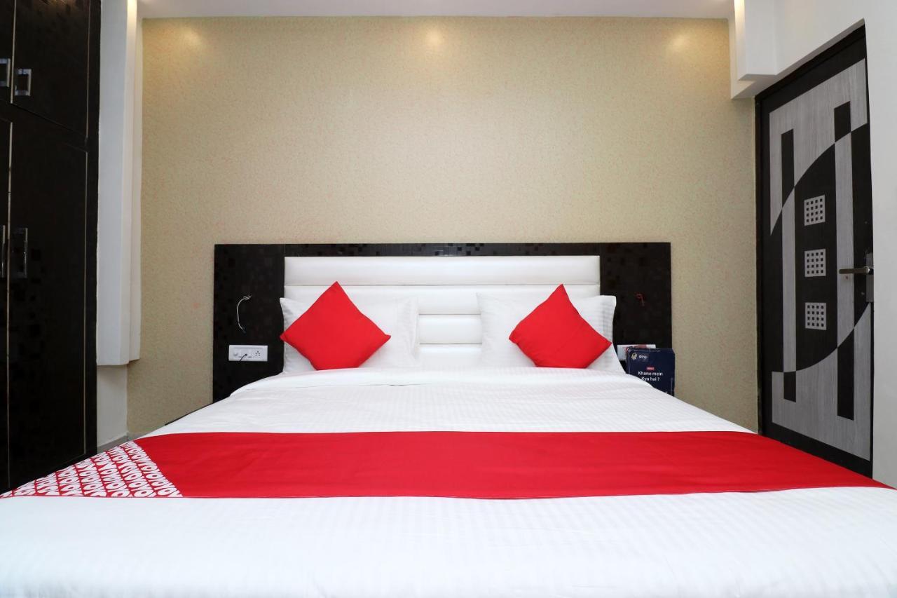 Oyo 25130 Hotel Royal Inn New Delhi Eksteriør billede