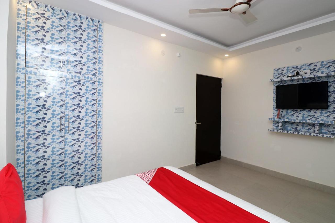 Oyo 25130 Hotel Royal Inn New Delhi Eksteriør billede