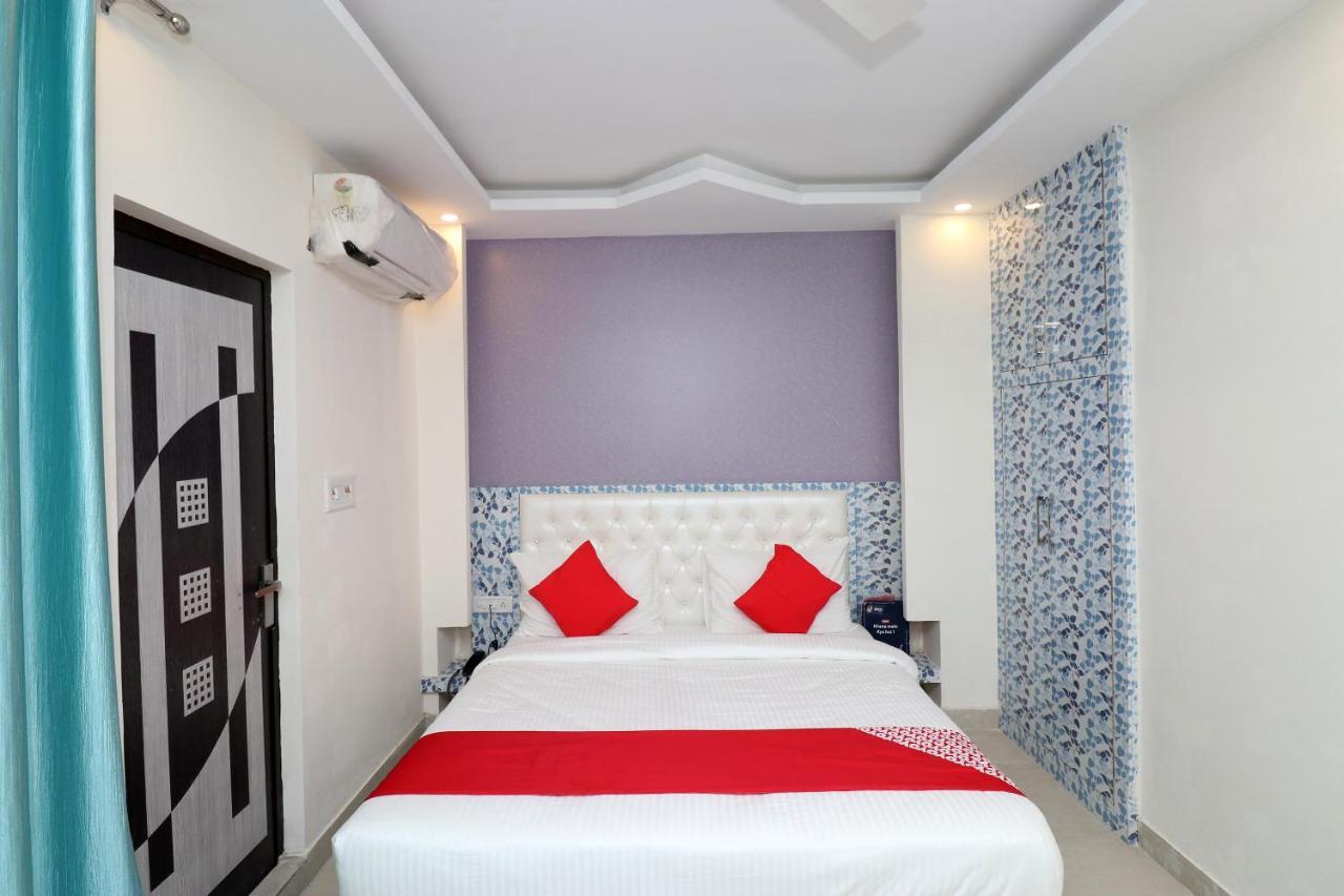 Oyo 25130 Hotel Royal Inn New Delhi Eksteriør billede