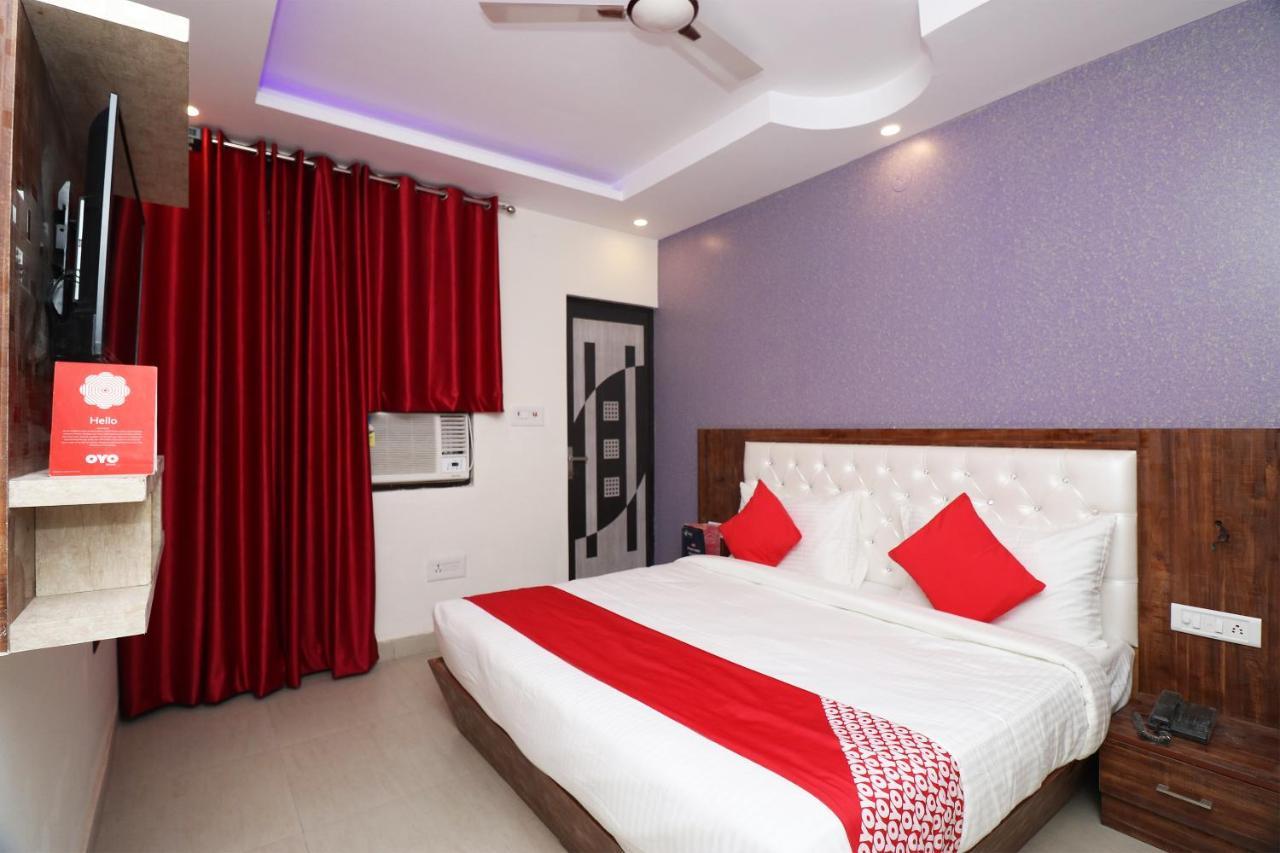Oyo 25130 Hotel Royal Inn New Delhi Eksteriør billede