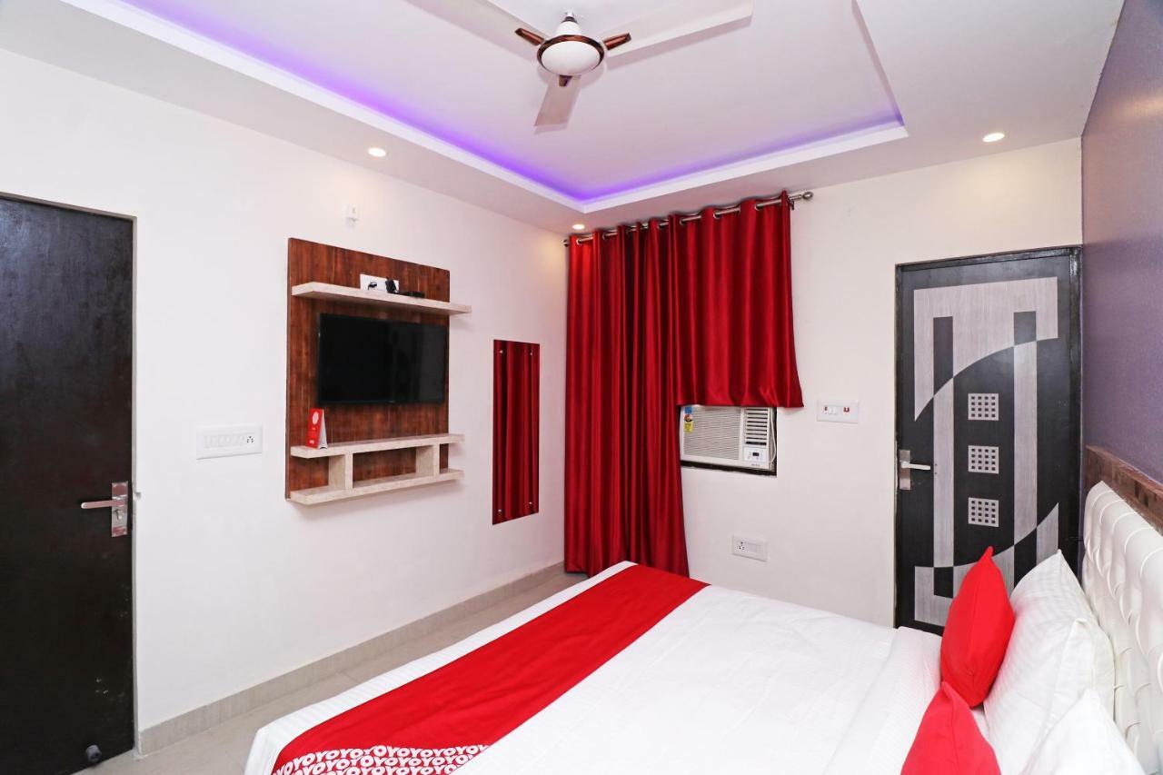 Oyo 25130 Hotel Royal Inn New Delhi Eksteriør billede